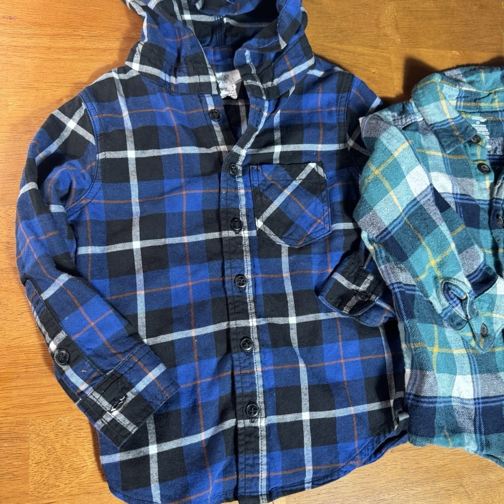 Kids Blue & Green Flannel Button Shirt Bundle Sz 2T Long Sleeve Blue Hoodie - Picture 5 of 7